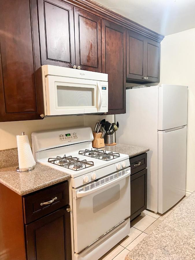 Centrally Located Ucla Condo Лос-Анджелес Экстерьер фото